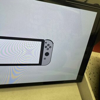 Nintendo SWITCH OLED - 6