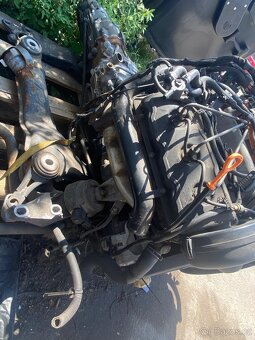 Prodám motor 2.5 132kw AKE - 6
