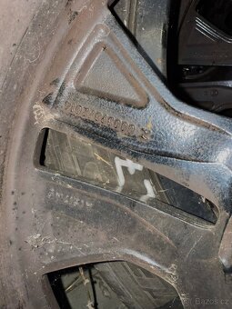 Originální Mercedes-Benz disky + zimní pneumatiky Dunlop - 6