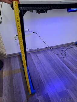 Herní počítačový stůl - 6