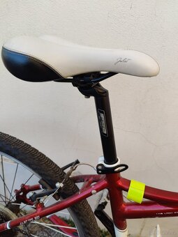 MERIDA Juliet TFS 300-D white/dark red 16“ - 6