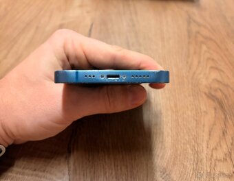 Apple iPhone 13 128Gb modrý - 6