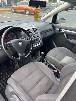 Volkswagen Touran 2.0 TDI - 7 místní - 6