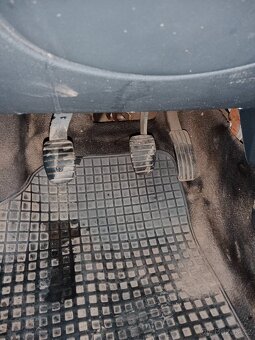 Sandero - 6