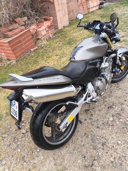 Honda Hornet 600F - 6