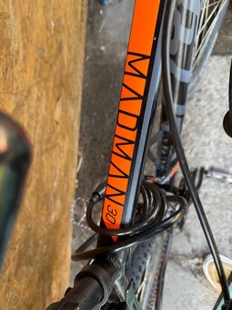 Horské kolo 10-15 let Kellys Madman 30 Black 27.5" - 6