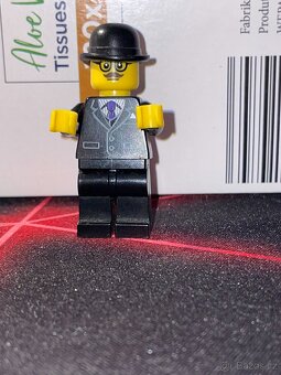 Lego postavičky nebo součástky - 6