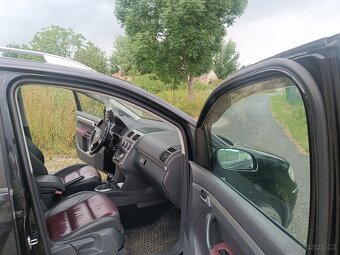 VW Touran, 2.0 TDI, DSG, Xenon, tažné - 6