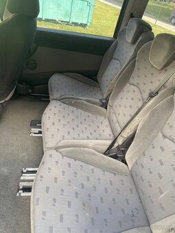 Peugeot 807 - 6