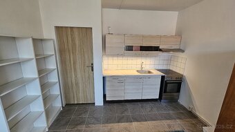 Ihned volná zařízená garsoniéra 26m2 po rekonstrukci, Brno K - 6