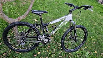 Celoodpružené kolo Kona Bear Shimano LX  S  26" - 6