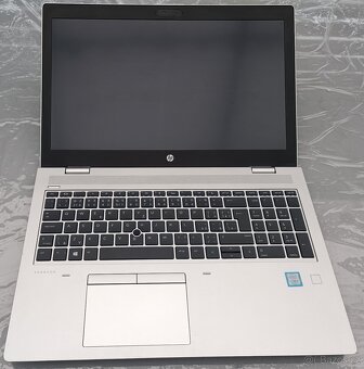 HP ProBook 650 G5 / 12GB RAM / 256GB SSD / i5-8265U / 15,6" - 6
