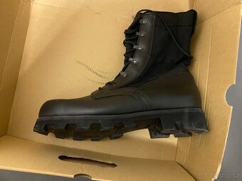 Prodam nove vojensky baret a polni boty a kongo - 6