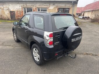 Prodám Suzuki Grand Vitara 1,6 benz rv 09 - 6