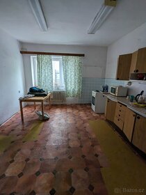 Prodej dvougeneračního rodinného domu v obci Kovářská 270 m2 - 6
