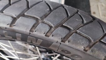 Pneu Michelin 90/ 90 r21. 150 70r17 - 6
