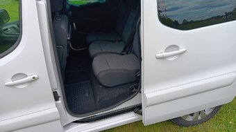 Prodám Citroën Berlingo 16 hdi 88kw 2017 - 6