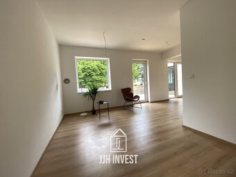 Pronájem bytu 5+kk, 139 m2 se zahradou, terasou a balkonem – - 6