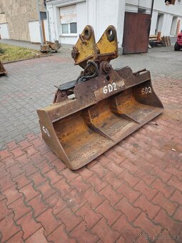Lžíce svahová hydraulická 200 cm, 6D2 - 6