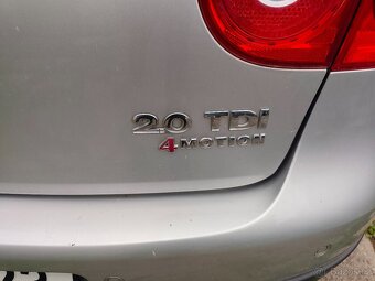 PRODÁM VW GOLF 5 r.v. 2006 motor BKD 2,0 103kw 4motion - 6
