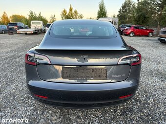 VÝKON ZDVIHU TESLA 3 DVOJITÝ MOTOR S DLOUHÝM DOSAHEM Rok v - 6