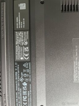ASUS ROG Strix G17 - 6
