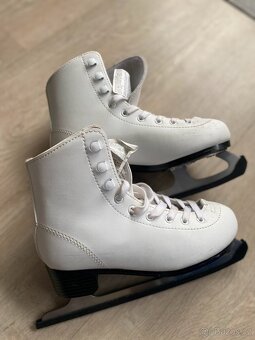 dívčí lední brusle vel. 35 - 6
