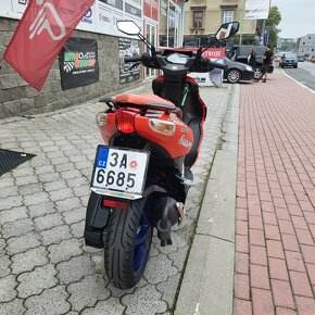 Aprilia SR 50, původ ČR, nová STK, pneu 85% - 6