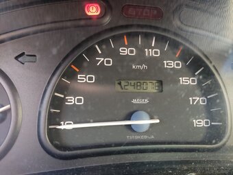 Peugeot 206 - 6
