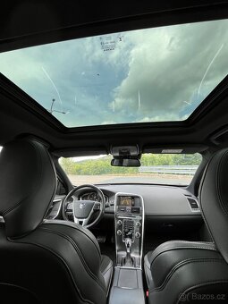 Volvo XC60 D4 AWD R-design - 6
