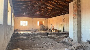 INVESTIČNÍ PŘÍLEŽITOST – PRODEJ 2. PATRA RD VE VITINĚVSI - 6