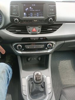 Hyundai i30 kombi 1.4 TGDI - 6