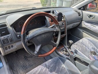 Mitsubishi Galant 2.5 V6 - 6