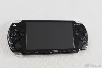 Sony Playstation Portable PSP 2000 Piano Black - 6