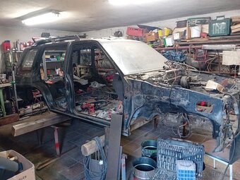 Prodám díly na Nissan terrano 1 - 6