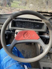 Prodám veškeré náhradní díly z Peugeot 205 - 6