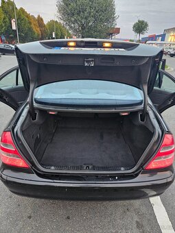 Mercedes-Benz W211 E200 - 6