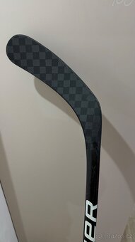 ✅ ĽAVÁ - BAUER VAPOR LEAGUE - P92 - 164 CM - 77 FLEX ✅ - 6