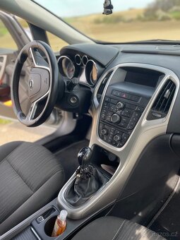 Opel Astra ,,J” 1.4 Turbo - 6