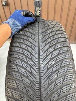 Zimní Cls53 alu Mercedes R19 5x112 8J Et10 8J ET33 - 6