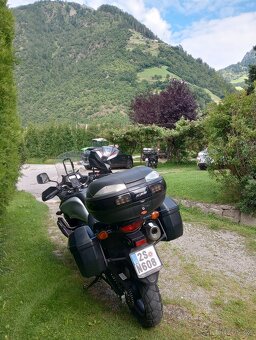 Suzuki DL-650A VStrom - 6