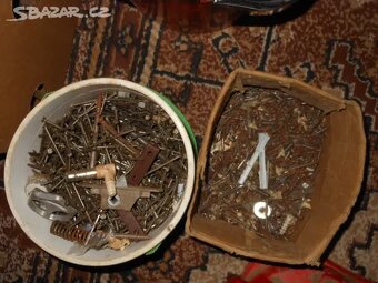 ŠROUBKY,HŘEBÍKY,APD. VELMI SPĚCHÁ  LEVNĚ - 6