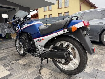Kawasaki Gpz 900 - 6
