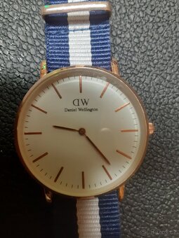 Prodám hodinky Daniel wellington - 6