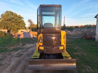 KOMATSU PC 35 MR - 6