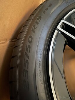 Orig Mercedes GLB x247 GLA h247 amg r19 235/50/19 99% - 6