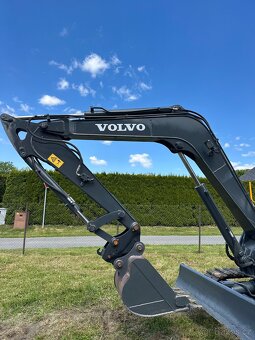 Pásový bagr Volvo EC60C – rok 2012 - 6