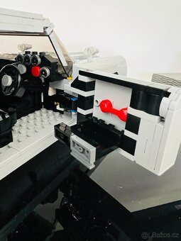 Prodám Lego Creator 10262 Bondův Aston Martin DB5 - 6