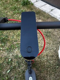 Elektrokoloběžka Xiaomi Electric Scooter 5 Pro - 6