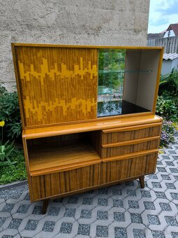 Sekretář, vitrína Jitona - Landsman a Nepožitek - 60. léta - 6